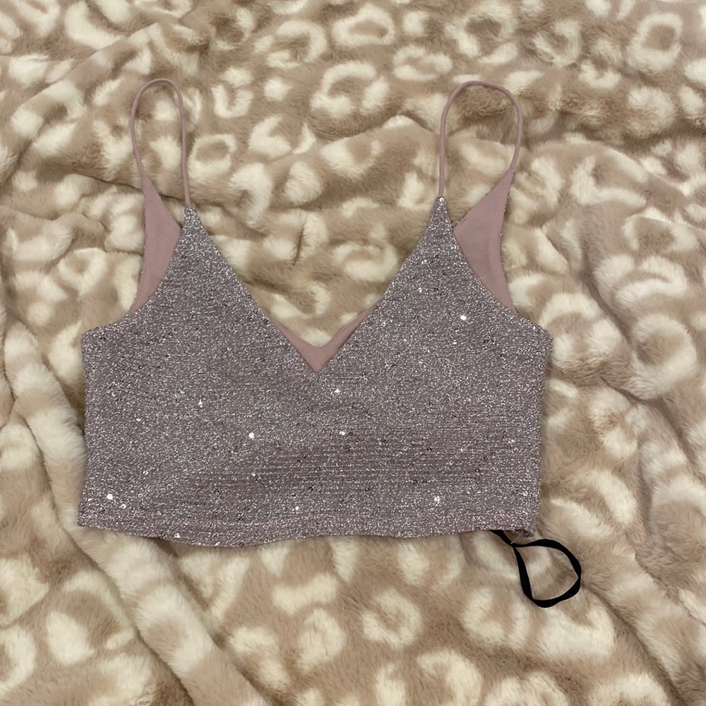 Cropped forever 21 sequin top! Low cut size small